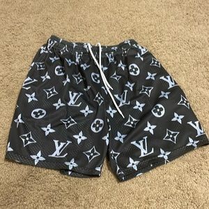 Large Rare Lv black shorts!
